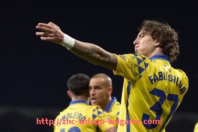 问鼎娱乐官网-法甲外援的比赛表现及战术贡献评估