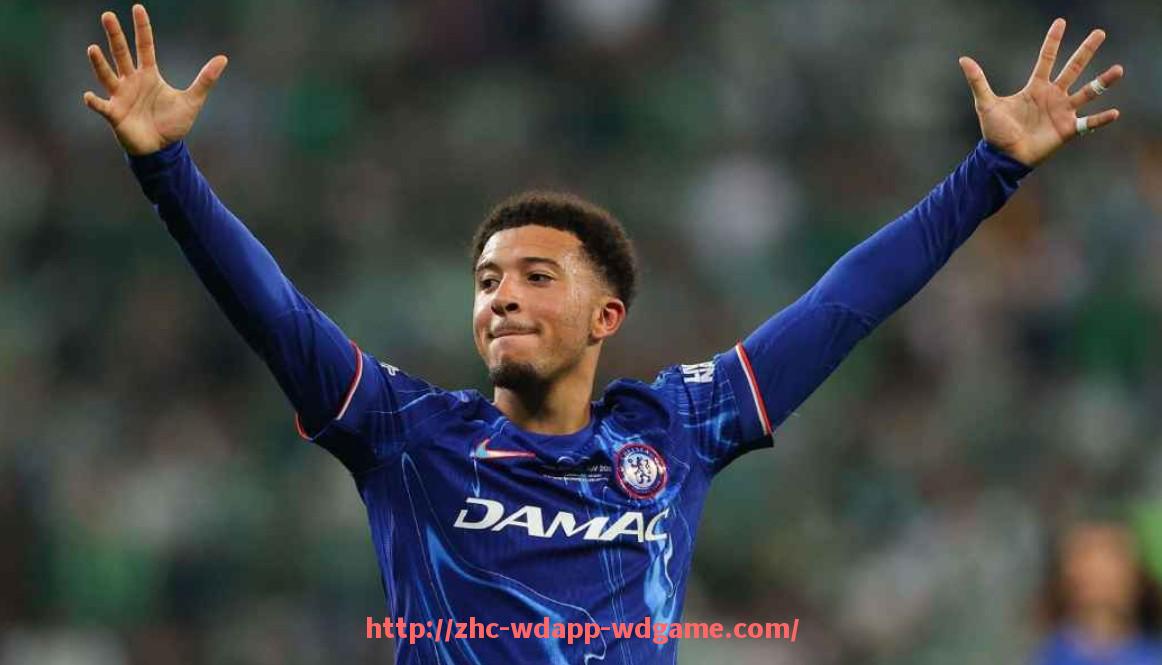 问鼎娱乐官网-凯文·杜兰特在2024年季后赛中的关键表现帮助太阳队挺进西部半决赛